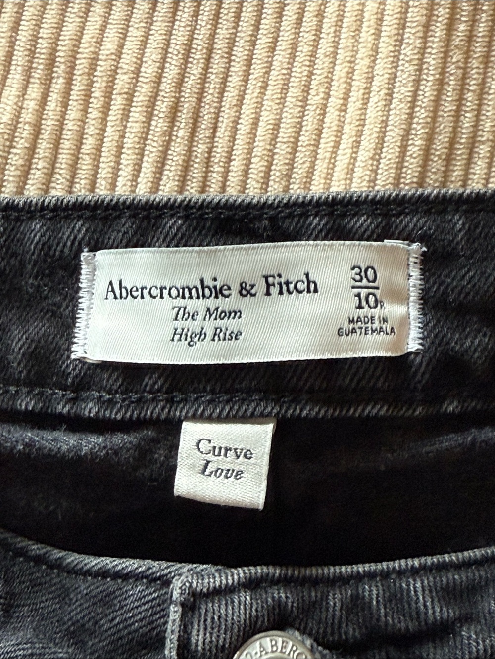 Abercrombie & Fitch The Mom High Rise Jean Curve Love Washed Black 30/10 - Picture 6 of 10